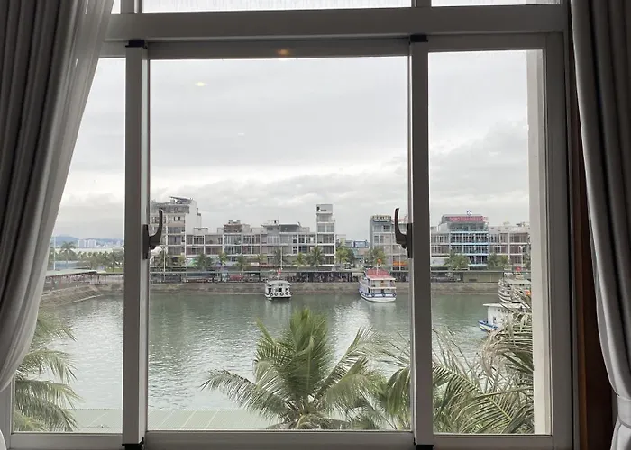 Homestay Sochu House- Tuan Chau & Coffee *